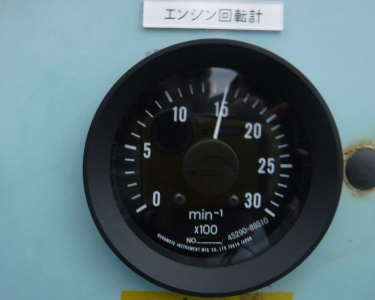 三菱エンジンの回転計交換